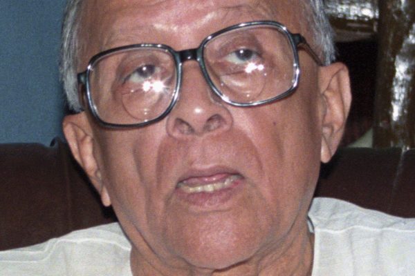 Kolkata Politicians Unite Behind Footballer Sunil Chhetri